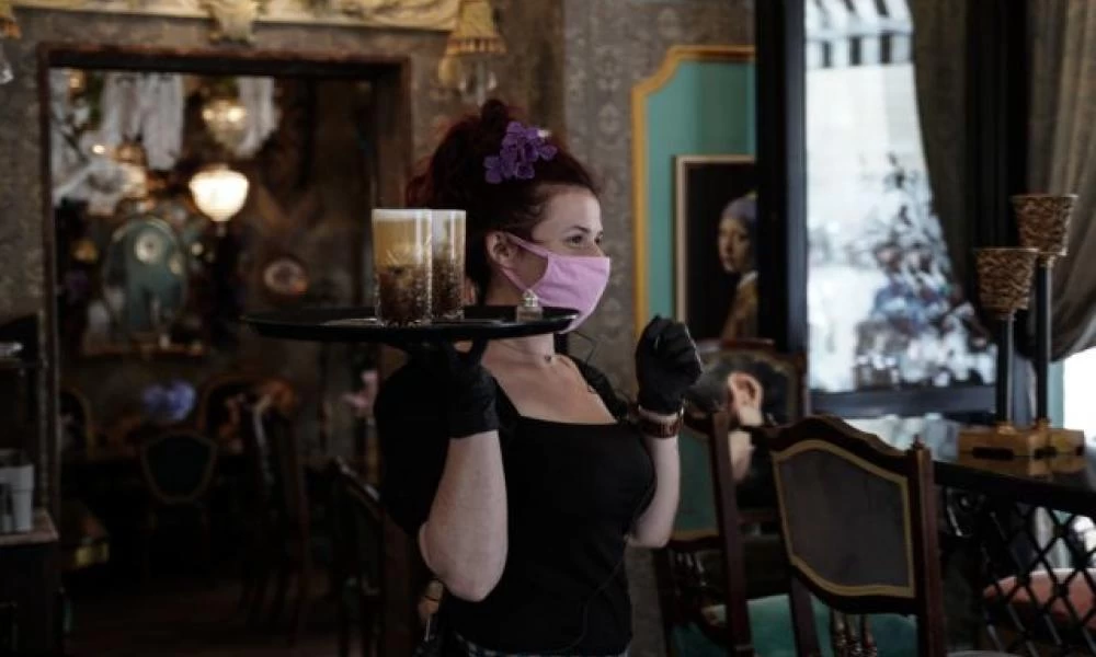 Κορονοϊός: Πρόστιμα - φωτιά 159.650 ευρώ για παράβαση των μέτρων – «Λουκέτο» σε 13 επιχειρήσεις
